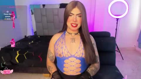 Snapshot of chaturmodels chatting on June 2026 02:23:02 PM Sophie online show from June 2026 02:23:02 PM
