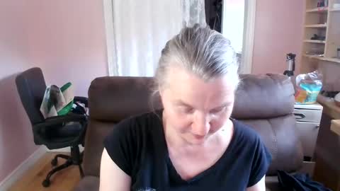Snapshot of chealsiek chatting on June 2026 01:50:01 PM chealsiek online show from June 2026 01:50:01 PM