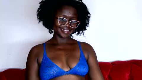 Snapshot of cheeky_charms chatting on November 2025 08:47:02 PM cheeky_charms online show from November 2025 08:47:02 PM