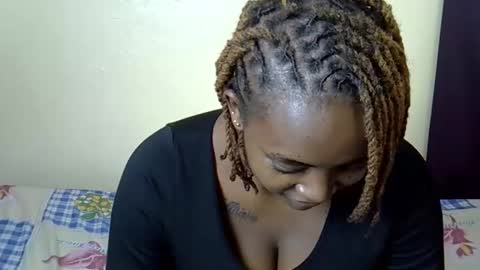 Snapshot of cheerchelly chatting on November 2025 07:51:02 PM Cheerchelly online show from November 2025 07:51:02 PM