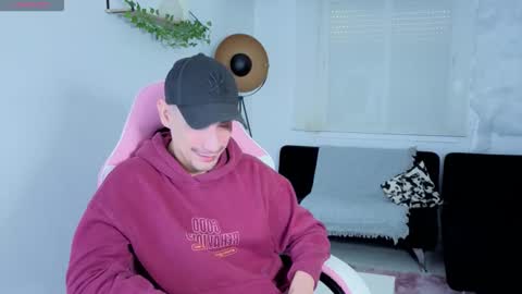 cheis_johans online show from February 2026 11:19:02 AM