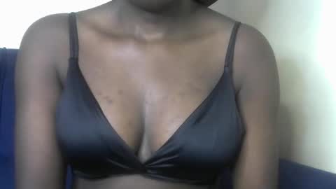 chelley online show from October 2025 01:39:02 AM