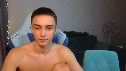LUCASRYANPVT IS OPEN online show from January 2025 09:44:02 AM