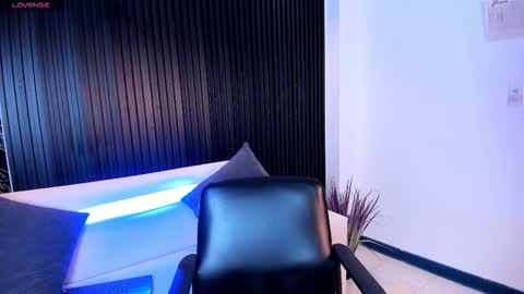 Cherry blossom   From 1400 to 2200 Col Time online show from December 2025 07:20:02 PM