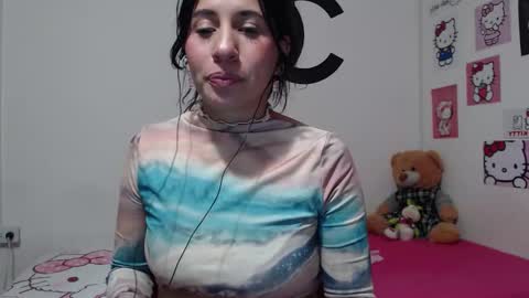 Snapshot of cherry_hc chatting on January 2025 10:08:02 PM Nezumy Rey  online show from January 2025 10:08:02 PM