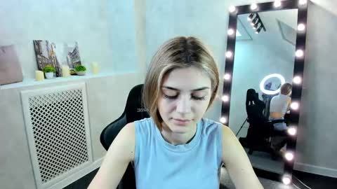 cherry_pr1ce online show from December 2024 12:52:02 AM