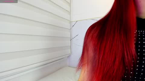 Snapshot of cherry_welll chatting on January 2025 03:39:01 AM Cherry  Conection 11pm-6am Colombia time online show from January 2025 03:39:01 AM