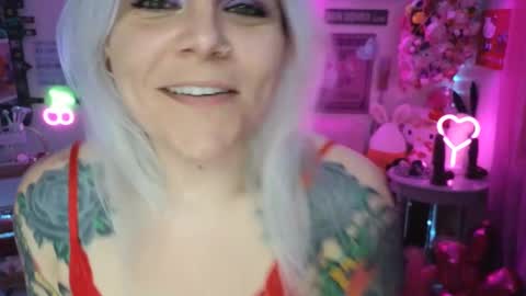 Snapshot of cherryb0mbb0mb chatting on February 2025 07:03:01 AM CherryBombBomb online show from February 2025 07:03:01 AM