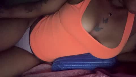 cherryb online show from September 2025 06:52:01 PM