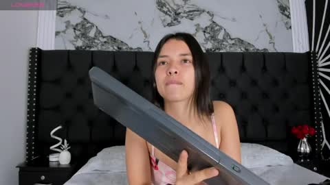 Snapshot of cherrybombs_ chatting on April 2026 01:42:02 AM Cherry online show from April 2026 01:42:02 AM
