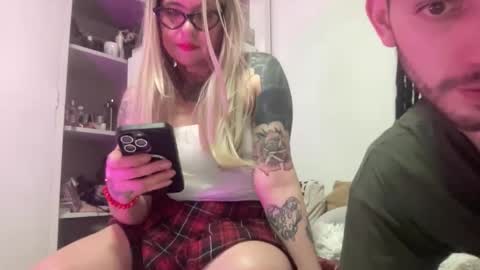 Snapshot of cherrycatcup chatting on April 2026 06:18:02 AM CherryCatCup online show from April 2026 06:18:02 AM