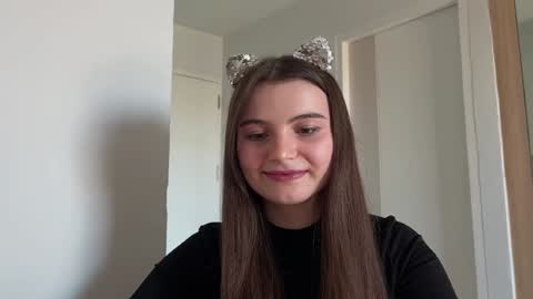 Snapshot of cherryelin chatting on December 2024 08:00:02 AM Lina online show from December 2024 08:00:02 AM