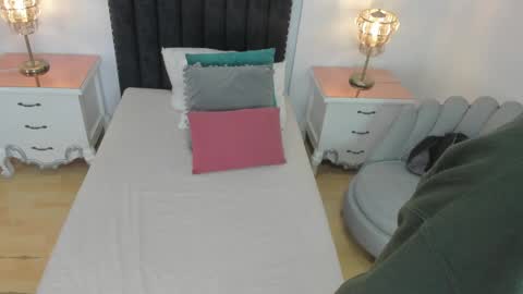 Cherry online show from September 2025 12:07:01 PM