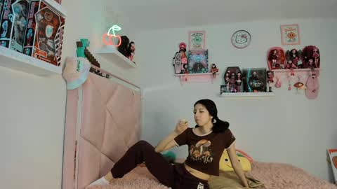 Snapshot of cherrymafer666 chatting on January 2025 11:33:01 PM cherrycute666 online show from January 2025 11:33:01 PM