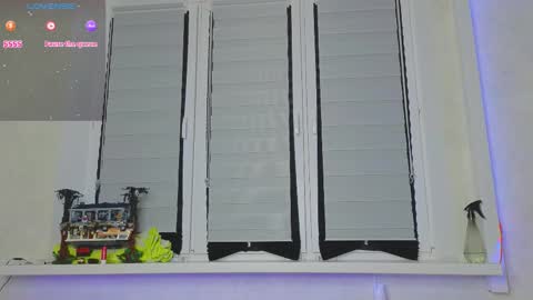 Lysia online show from March 2026 02:12:02 PM