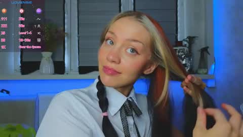 Snapshot of cherrypepperkiss chatting on May 2026 03:30:01 PM Lysia online show from May 2026 03:30:01 PM