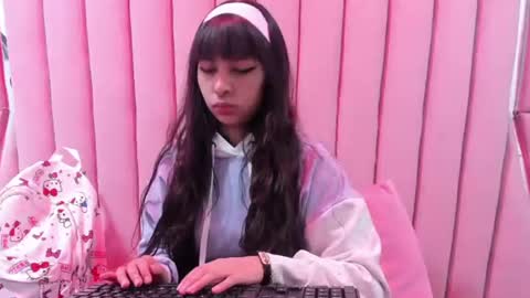 Snapshot of cherrysweetl_ chatting on June 2026 12:52:01 PM cherrysweetl_ online show from June 2026 12:52:01 PM
