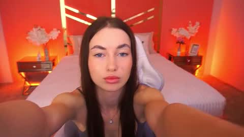 cherryylulu online show from November 2025 08:25:02 AM