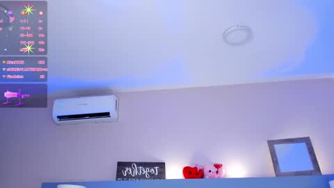 Snapshot of cheryelfox chatting on March 2025 11:46:01 PM cheryelfox online show from March 2025 11:46:01 PM