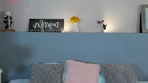 Snapshot of cheryelfox chatting on September 2025 09:18:01 PM cheryelfox online show from September 2025 09:18:01 PM
