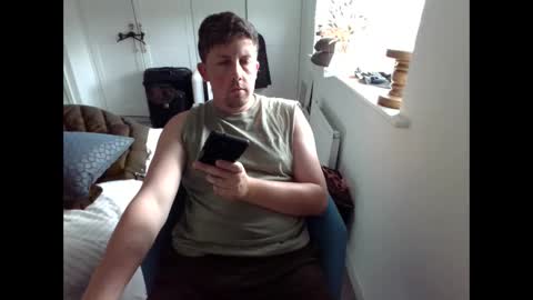 cheshireguy32 online show from June 2026 08:27:02 AM