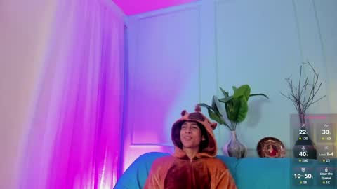 Snapshot of cheys_mast chatting on May 2026 06:49:02 PM Cheys online show from May 2026 06:49:02 PM