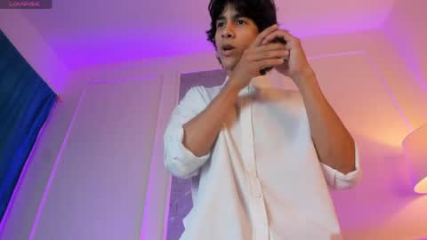 Snapshot of cheys_mast chatting on May 2026 04:59:01 PM Cheys online show from May 2026 04:59:01 PM