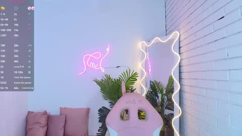 Snapshot of chiara_tay chatting on March 2025 07:26:02 AM Chiara online show from March 2025 07:26:02 AM