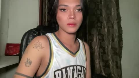 Snapshot of chichay_addams chatting on May 2026 06:35:01 PM Addams online show from May 2026 06:35:01 PM