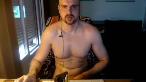 Snapshot of chicocam1983 chatting on June 2026 04:01:02 PM chicocam1983 online show from June 2026 04:01:02 PM