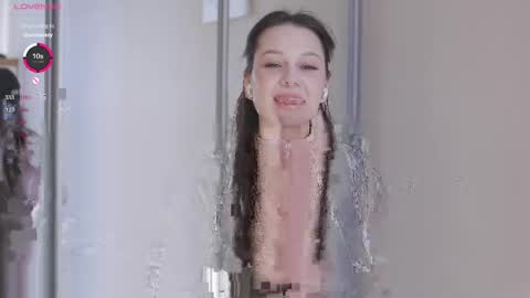 Snapshot of chillgirlll chatting on March 2026 05:33:01 AM Nicole online show from March 2026 05:33:01 AM