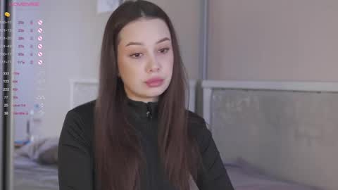 Snapshot of chillgirlll chatting on April 2026 05:06:01 AM Nicole online show from April 2026 05:06:01 AM