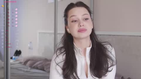 Snapshot of chillgirlll chatting on April 2026 05:23:01 AM Nicole online show from April 2026 05:23:01 AM