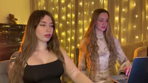 Goddess Vika - owner of all ur money online show from December 2025 04:24:02 PM