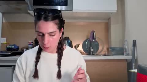 Snapshot of chillwithcamii chatting on April 2026 02:33:01 PM yoursensualparadise online show from April 2026 02:33:01 PM