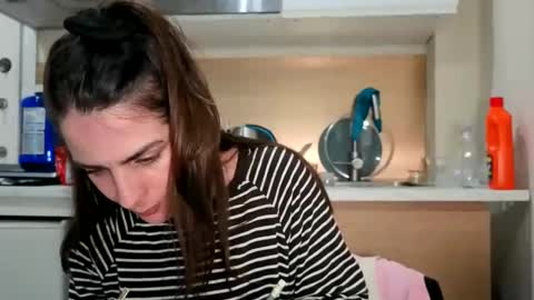 Snapshot of chillwithcamii chatting on April 2026 01:50:02 PM yoursensualparadise online show from April 2026 01:50:02 PM