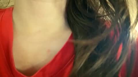 Snapshot of chillwithcamii chatting on May 2026 03:00:01 AM yoursensualparadise online show from May 2026 03:00:01 AM