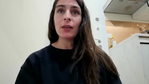 Snapshot of chillwithcamii chatting on May 2026 11:39:02 AM yoursensualparadise online show from May 2026 11:39:02 AM