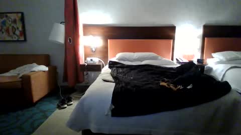 chippy70 online show from October 2025 08:24:02 PM