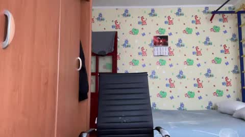 chiraq1945 online show from April 2026 10:38:01 AM