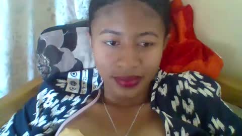 Snapshot of chloe9794 chatting on October 2025 12:04:02 PM chloe9794 online show from October 2025 12:04:02 PM