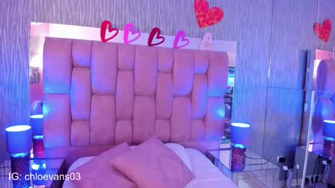 Chloe online show from September 2025 11:35:01 AM