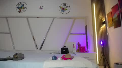 Snapshot of chloe__jones_ chatting on June 2026 12:51:02 PM Chloe online show from June 2026 12:51:02 PM
