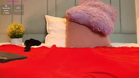 Snapshot of chloe_cherry21 chatting on March 2025 12:23:01 PM chloe cherry21 online show from March 2025 12:23:01 PM