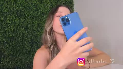 Chloe online show from September 2025 10:04:02 AM