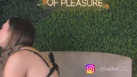 Chloe online show from September 2025 11:56:02 AM