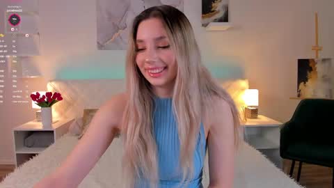 Snapshot of chloe_lov_ chatting on March 2025 11:03:02 PM Chloe Lov GTM2 Mon Tue Thu Sat Sun 0400am - 1030m online show from March 2025 11:03:02 PM