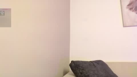 Snapshot of chloe_peach_ chatting on April 2026 11:59:01 AM chloe_peach_ online show from April 2026 11:59:01 AM