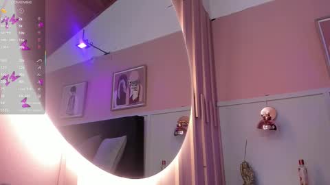   online show from November 2025 07:58:01 PM