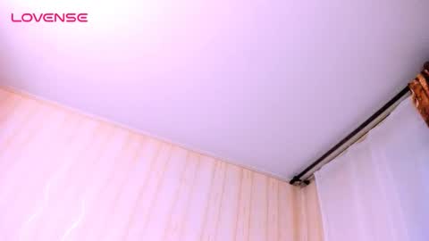 chloe wifey online show from March 2026 04:14:02 PM